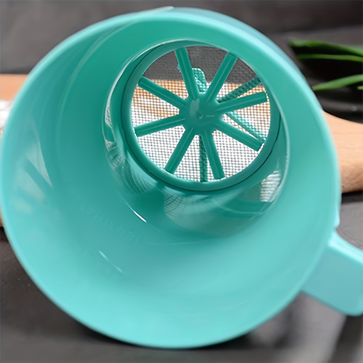 เครื่องร่อนแป้งแบบมือถือ 1 ชิ้ - Baking Powder Kitchen บทวิจารณ์และราคา